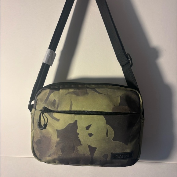 Ganni Green & Black Crossbody Bag Versatile & Stylish - Picture 9 of 16